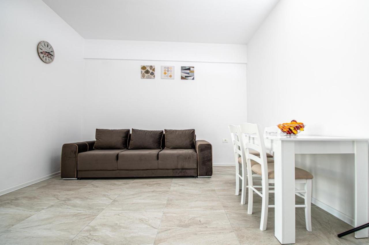 Danilo Apartments Mamaia Nord Navodari Bagian luar foto